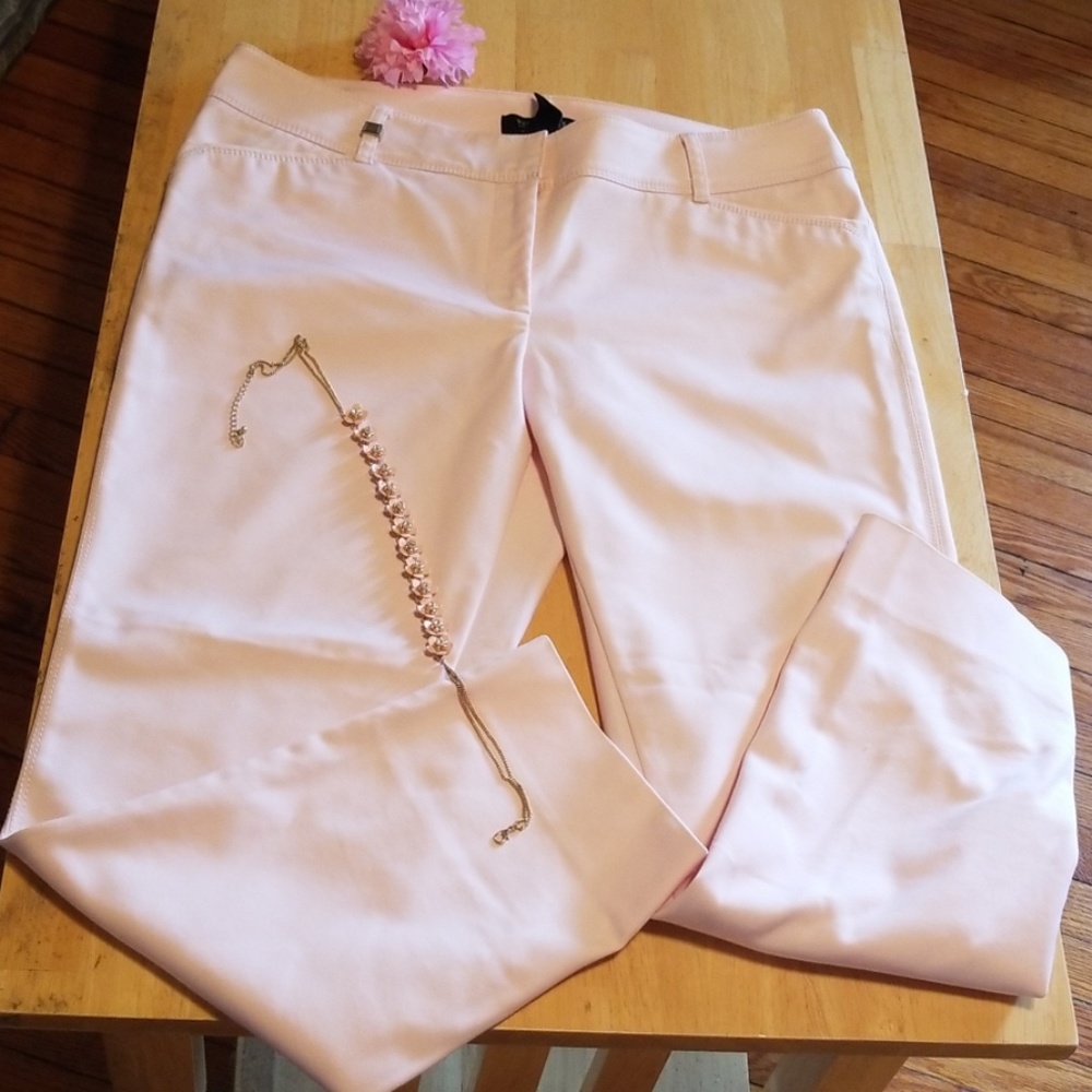White house Short pink Size 8R